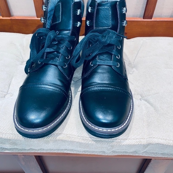 Goodfellows Men's Jeffrey Cap Toe Boots. - Picture 4 of 14